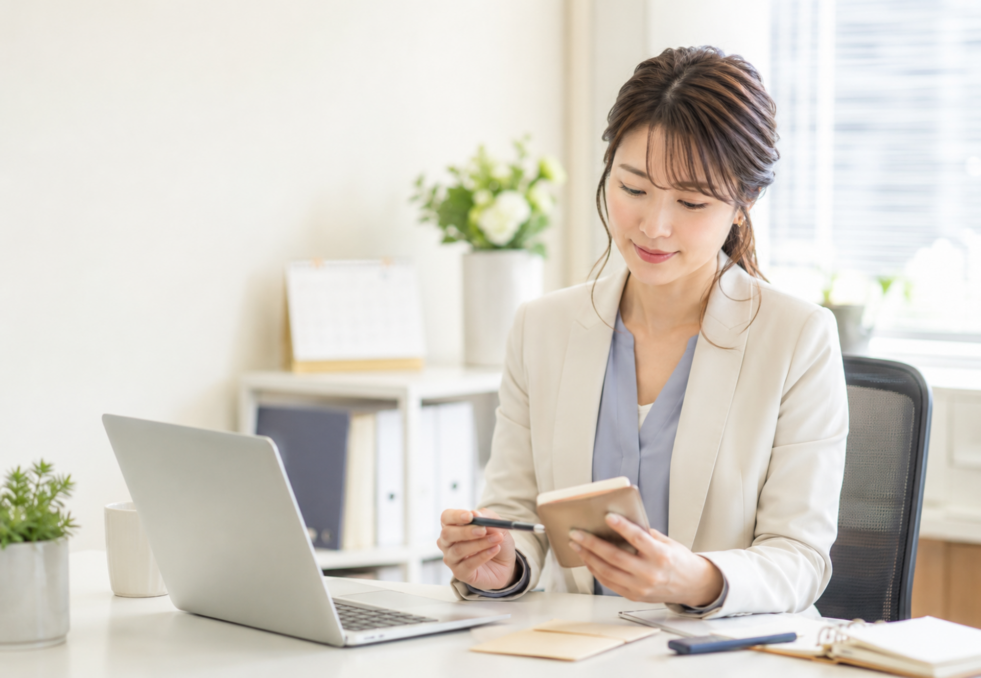 仕事をしながら不妊治療は続けられる？通院回数と休み方を解説
